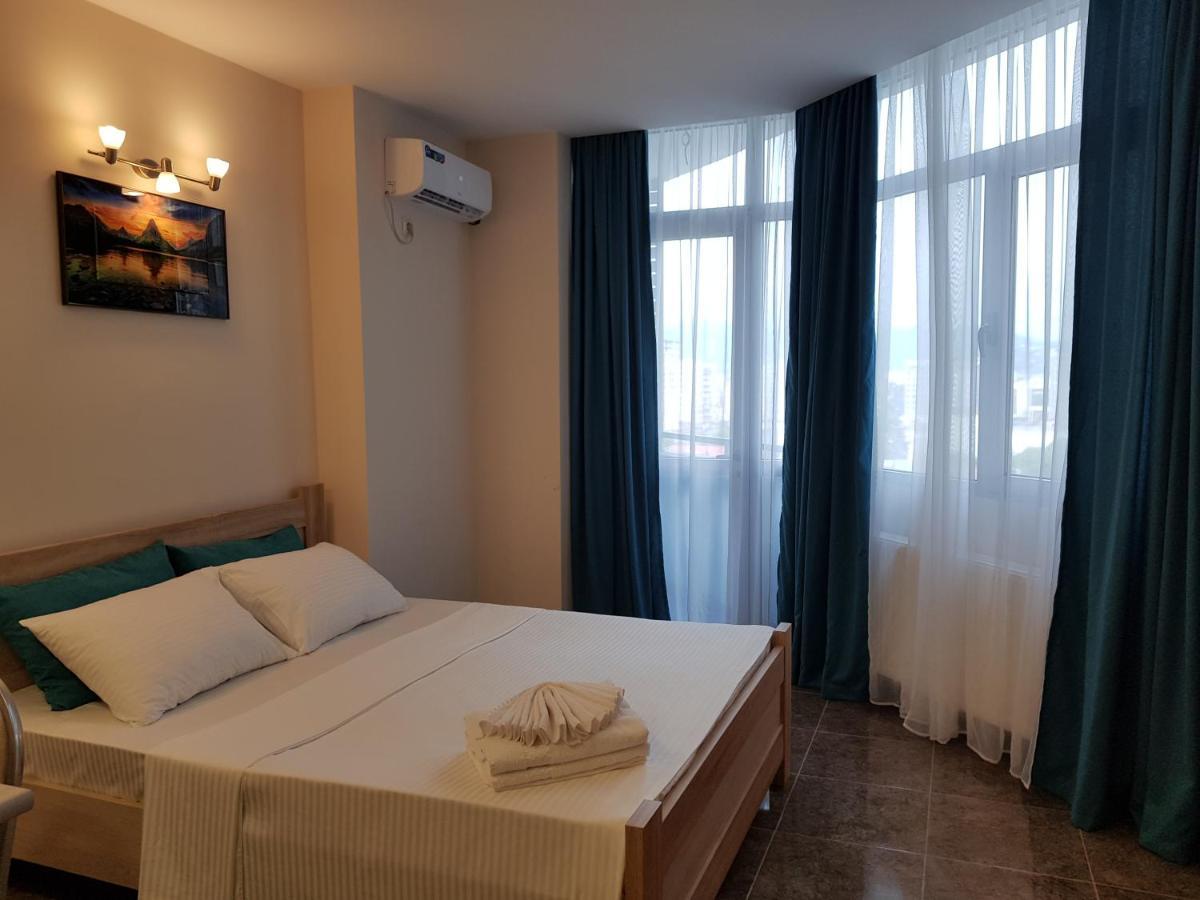 Apartamento Breeze Batumi Exterior foto