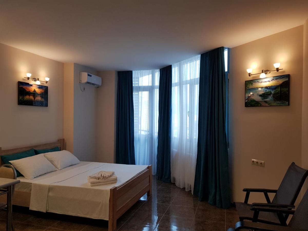 Apartamento Breeze Batumi Exterior foto