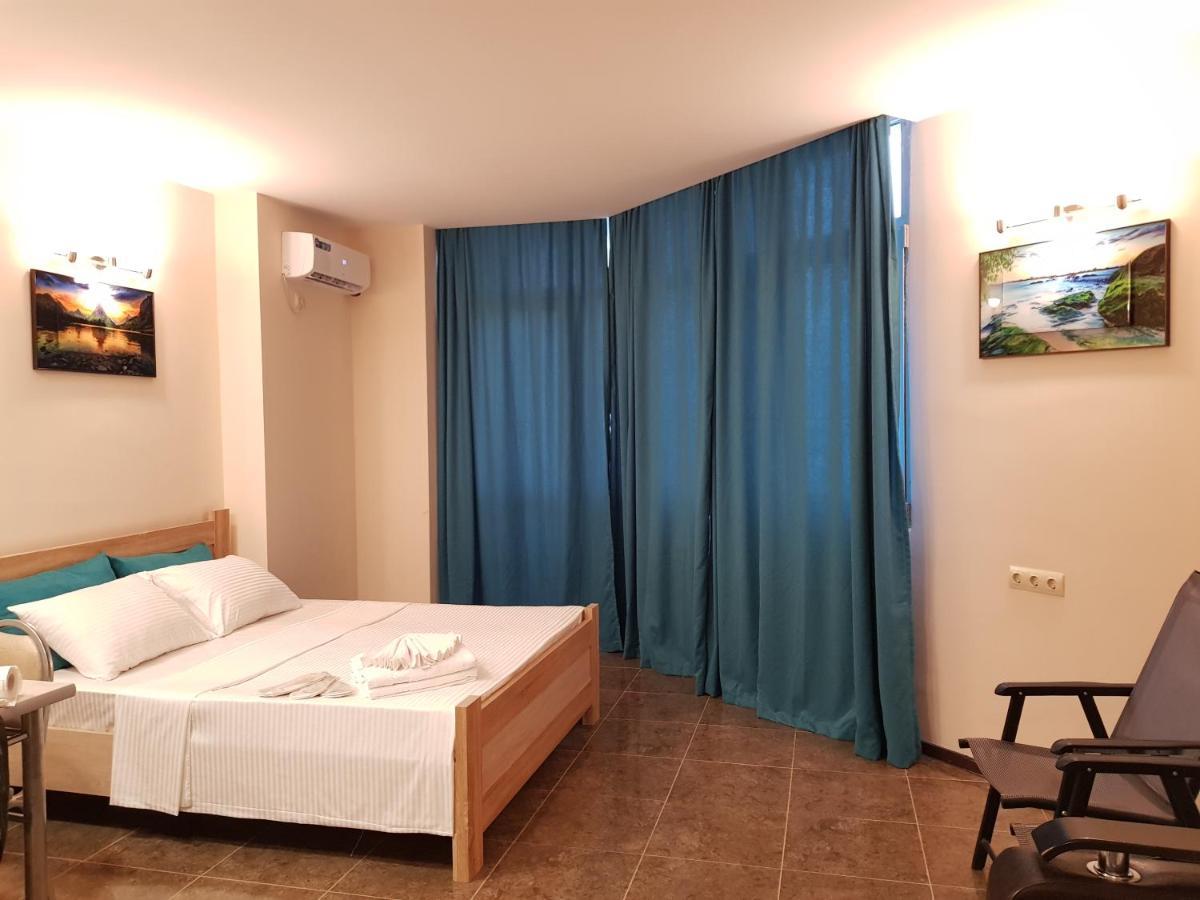 Apartamento Breeze Batumi Exterior foto