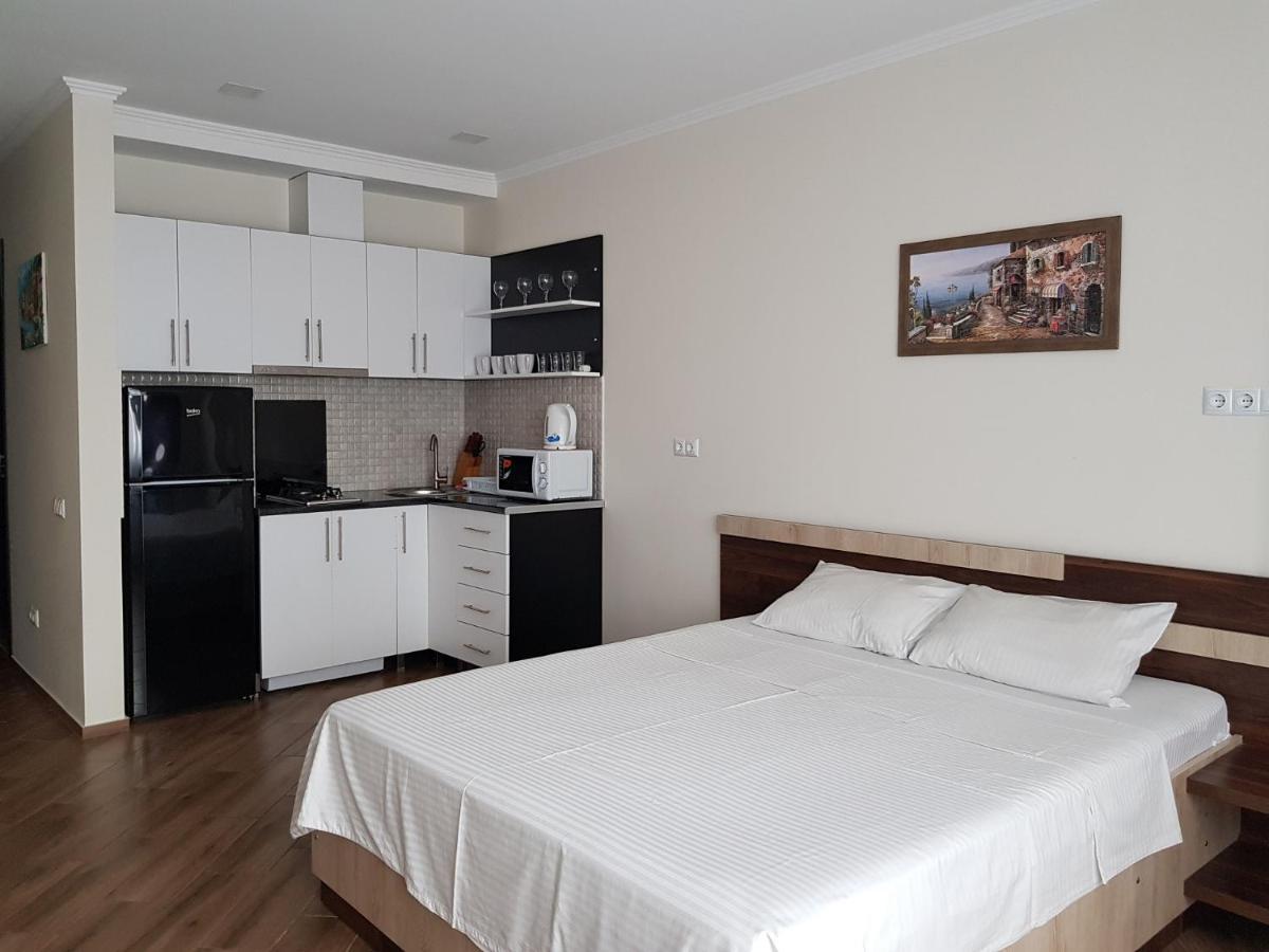 Apartamento Breeze Batumi Exterior foto