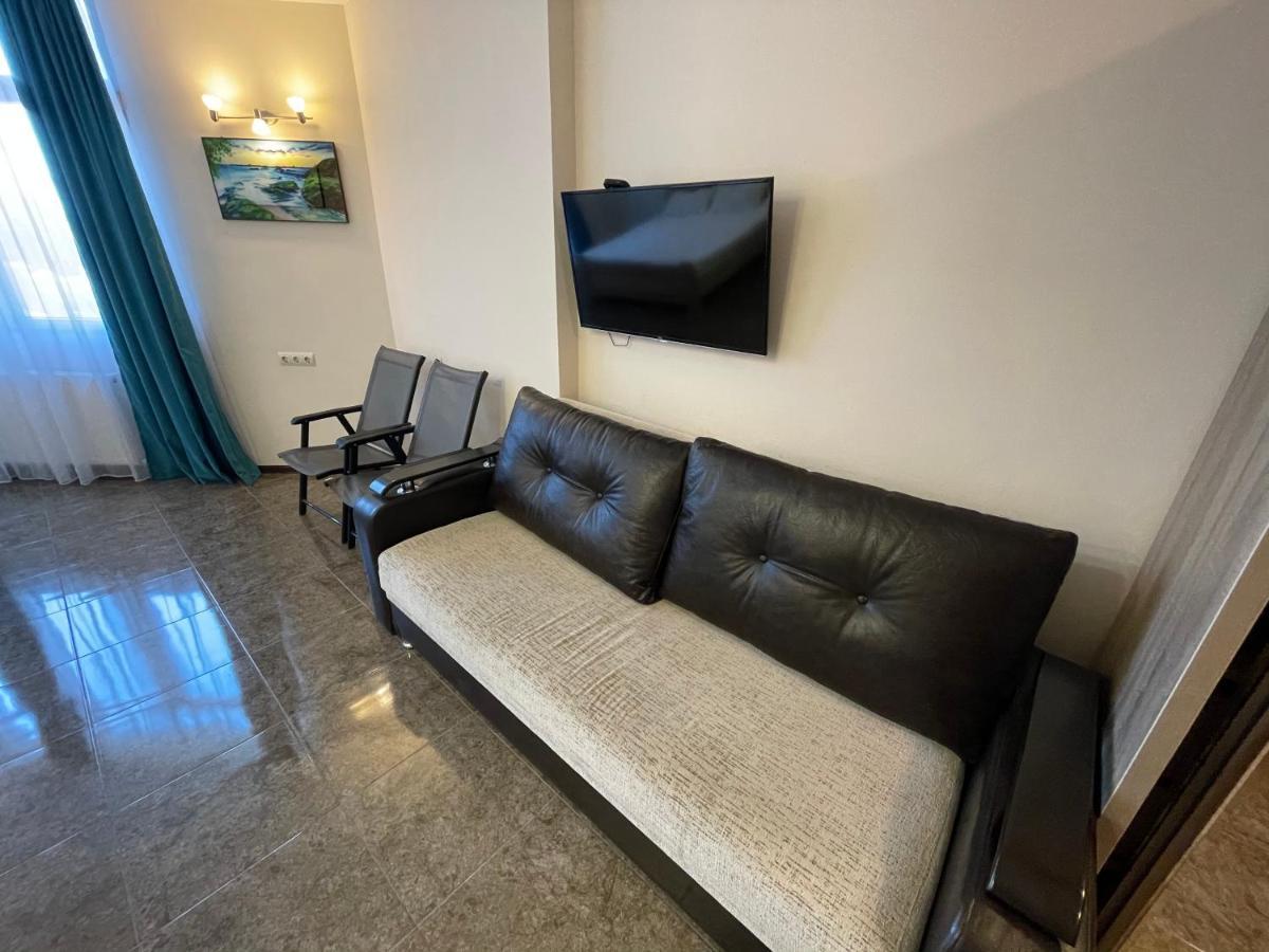 Apartamento Breeze Batumi Exterior foto