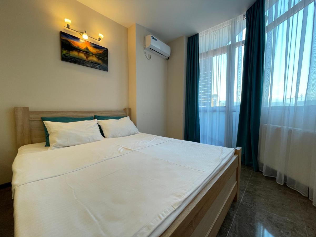 Apartamento Breeze Batumi Exterior foto