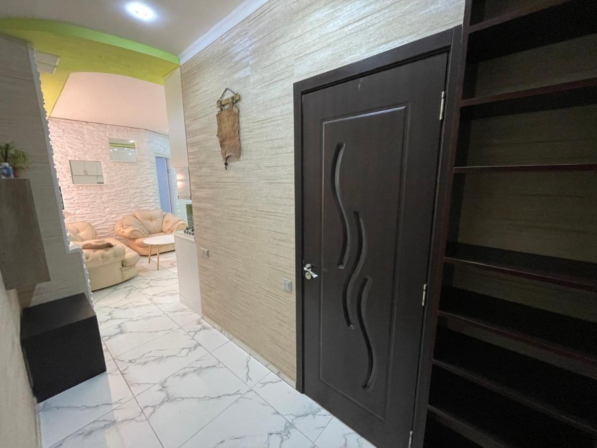 Apartamento Breeze Batumi Exterior foto